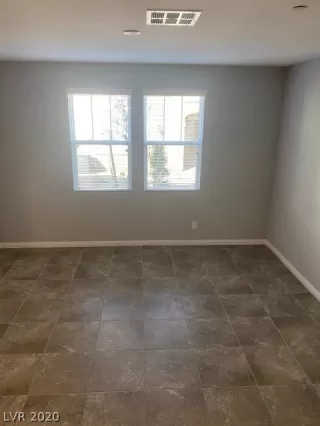 Photo #5: 2175116 Listing 