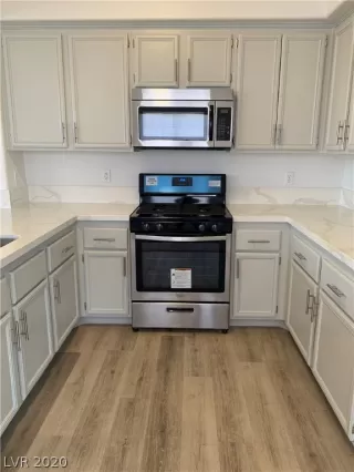 Photo #6: 2175137 Listing