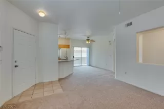 Photo #4: 2175233 Listing