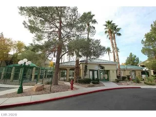 Photo #3: 2175234 Listing