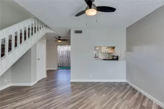 Photo #4: 2175300 Listing 