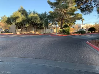 Photo #3: 2175315 Listing