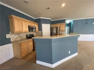 Photo #5: 2175336 Listing 