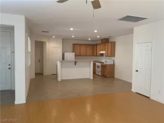 Photo #3: 2175417 Listing 