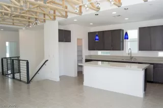 Photo #3: 2175428 Listing