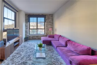 Photo #5: 2175443 Listing 