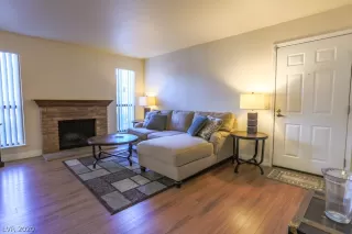 Photo #3: 2175468 Listing