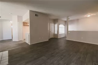 Photo #4: 2175475 Listing 