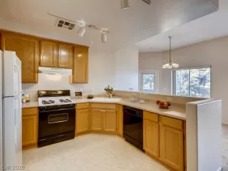 Photo #2: 2175476 Listing