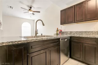 Photo #3: 2175522 Listing