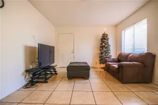 Photo #3: 2175547 Listing