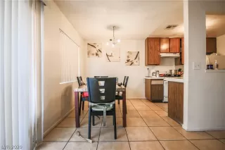 Photo #6: 2175547 Listing