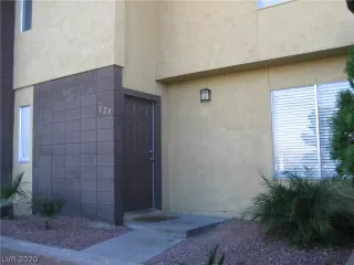 Photo #2: 2175580 Listing