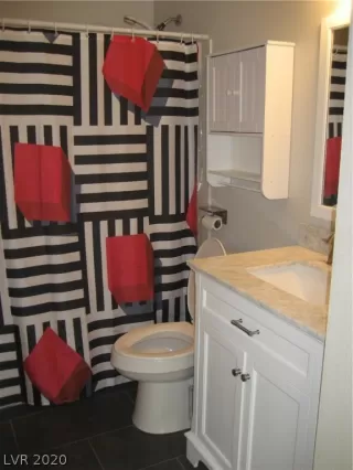 Photo #5: 2175580 Listing