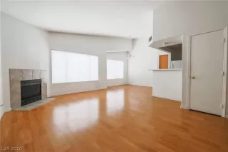 Photo #3: 2175609 Listing