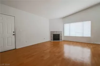 Photo #4: 2175609 Listing