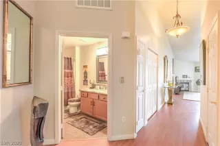 Photo #4: 2175638 Listing 