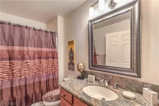 Photo #5: 2175638 Listing 