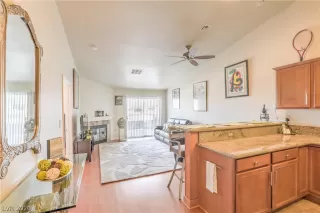 Photo #6: 2175638 Listing 