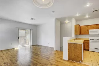 Photo #4: 2175667 Listing 