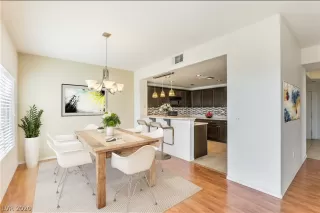 Photo #2: 2175678 Listing 