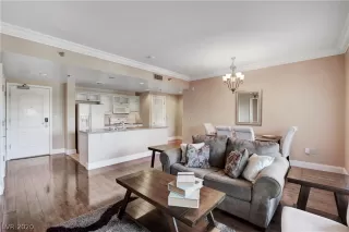 Photo #6: 2175694 Listing