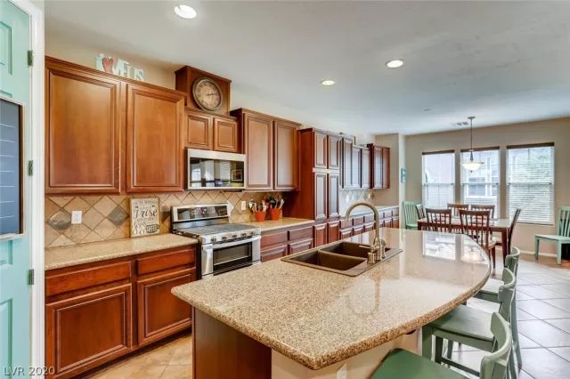 MLS: 2175782 Condo For Sale