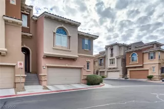 Photo #3: 2175782 Listing