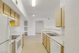 Photo #3: 2175803 Listing 