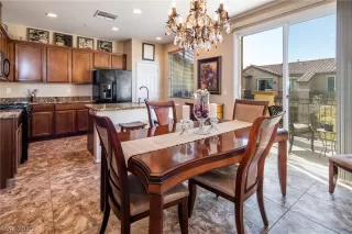 Photo #6: 2175837 Listing