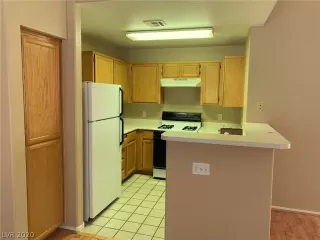 Photo #2: 2175854 Listing