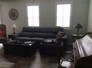 Photo #5: 2175898 Listing