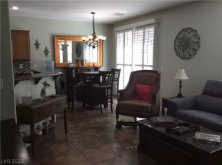 Photo #6: 2175898 Listing