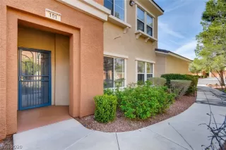 Photo #5: 2175929 Listing 