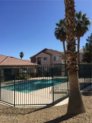 Photo #2: 2175981 Listing