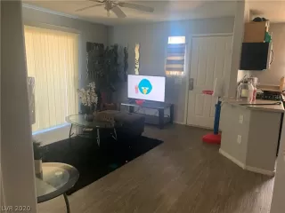 Photo #6: 2175981 Listing