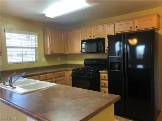 Photo #5: 2176016 Listing 