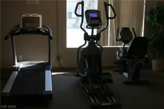 Photo #3: 2176028 Listing