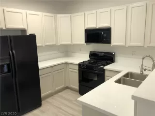 Photo #6: 2176098 Listing