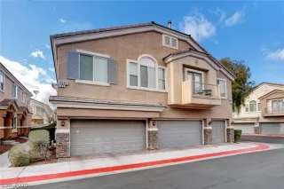 Photo #1: 2176104 Listing