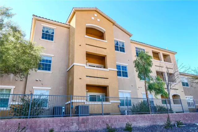 MLS: 2176139 Condo For Sale