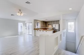 Photo #5: 2176160 Listing