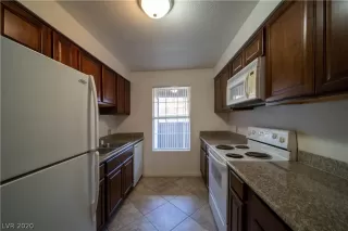 Photo #4: 2176210 Listing