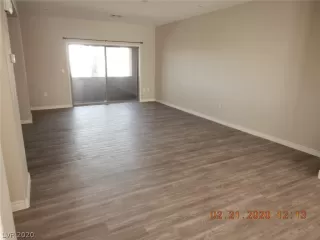 Photo #1: 2176215 Listing 