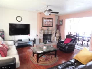 Photo #6: 2176266 Listing 