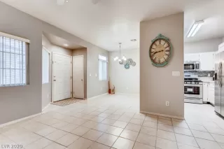 Photo #4: 2176333 Listing 