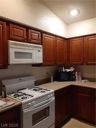 Photo #2: 2176345 Listing 