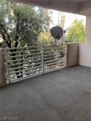 Photo #5: 2176384 Listing