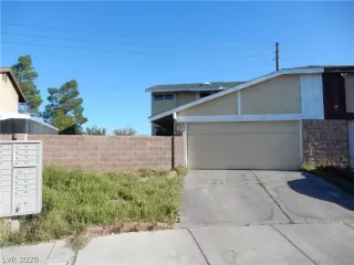 Photo #1: 2176385 Listing