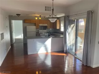 Photo #5: 2176434 Listing 